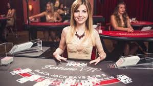 Koleksi permainan slot hokidewa termasuk Aviator, Sweet Bonanza, dan Gates of Olympus